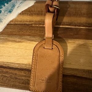 Louis Vuitton Brown Leather Luggage Tag